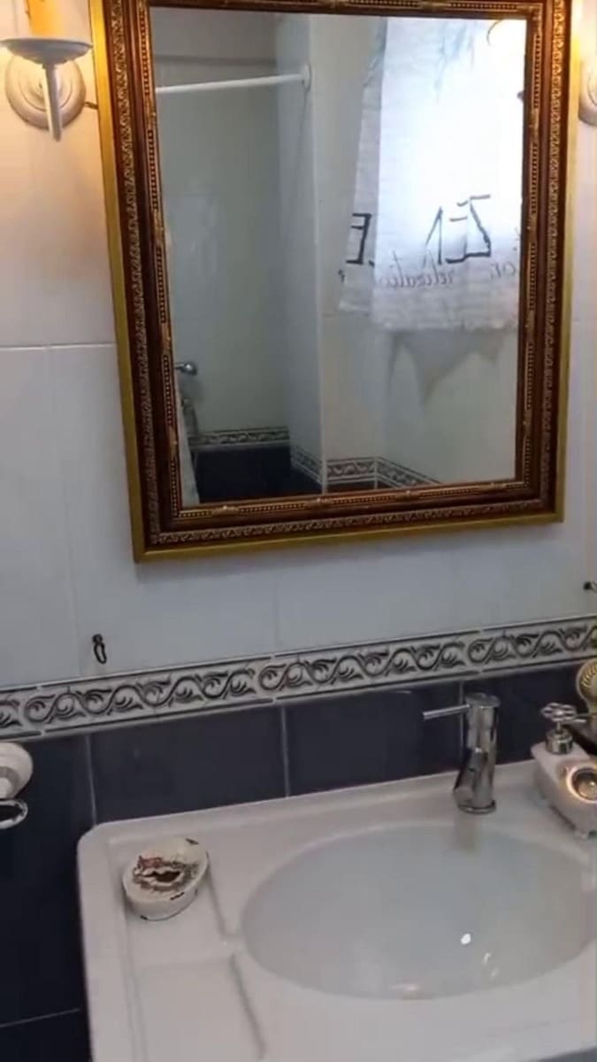 4 chambre Villa/Maison à vendre à Linares avec piscine garage - 135 000 € (Ref: 10136402)