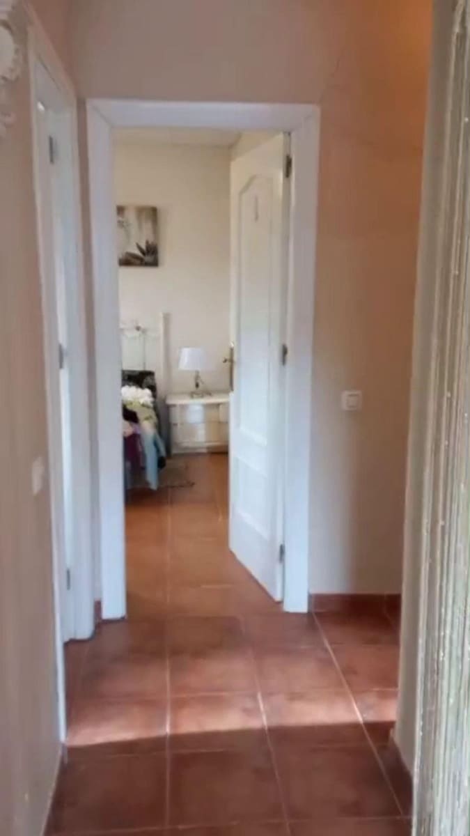 4 chambre Villa/Maison à vendre à Linares avec piscine garage - 135 000 € (Ref: 10136402)