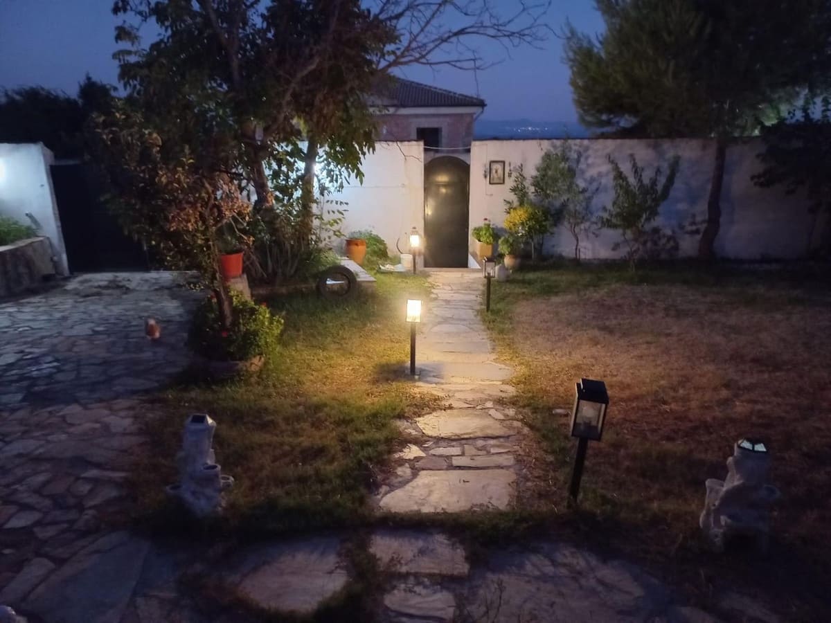 4 chambre Villa/Maison à vendre à Linares avec piscine garage - 135 000 € (Ref: 10136402)