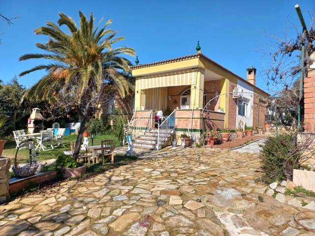 4 chambre Villa/Maison à vendre à Linares avec piscine garage - 135 000 € (Ref: 10136402)