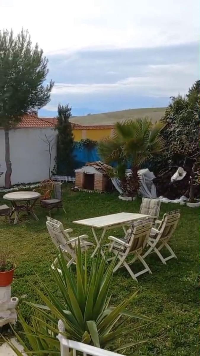 4 chambre Villa/Maison à vendre à Linares avec piscine garage - 135 000 € (Ref: 10136402)