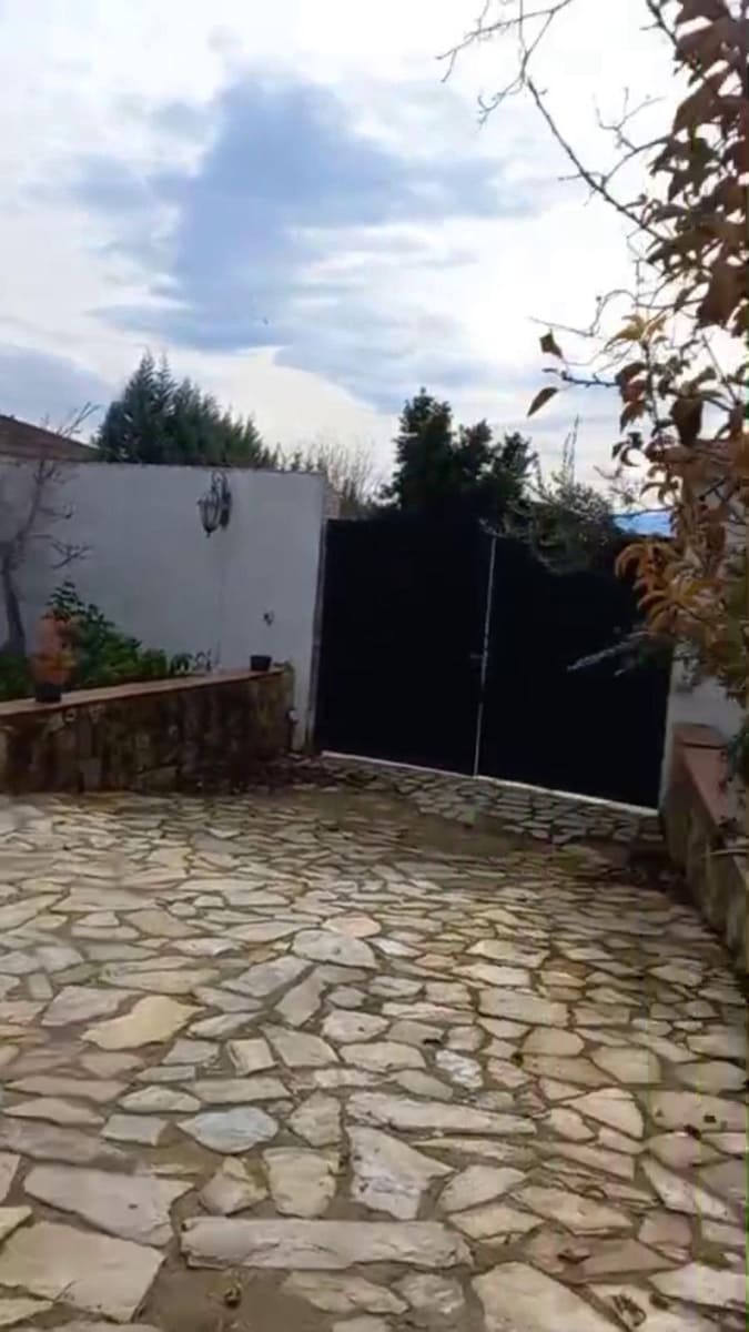 4 chambre Villa/Maison à vendre à Linares avec piscine garage - 135 000 € (Ref: 10136402)