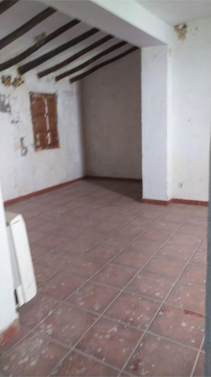 Pareado de 7 habitaciones en Villanueva del Trabuco en venta con garaje - 96.000 € (Ref: 10145023)