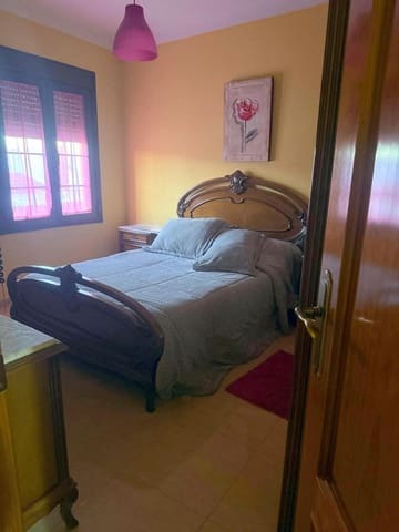 3 quarto Casa em Banda para venda em Fuente de Piedra - 135 000 € (Ref: 10154202)