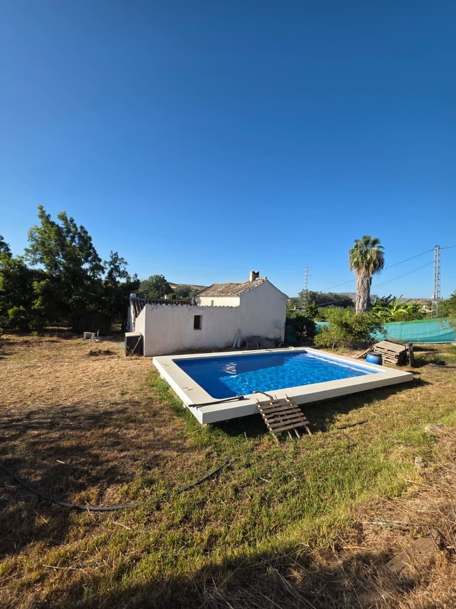 Finca/Casa Rural de 2 habitaciones en Coín en venta con piscina garaje - 299.000 € (Ref: 10161832)