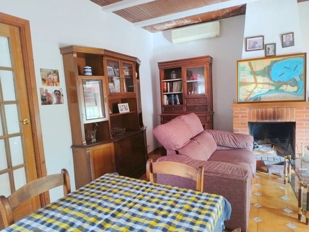 4 bedroom Finca/Country House for sale in Puente Genil with pool garage - € 339,000 (Ref: 10163508)