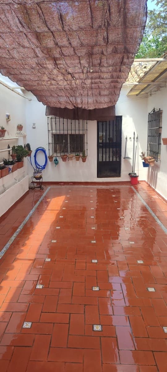 4 bedroom Finca/Country House for sale in Puente Genil with pool garage - € 339,000 (Ref: 10163508)