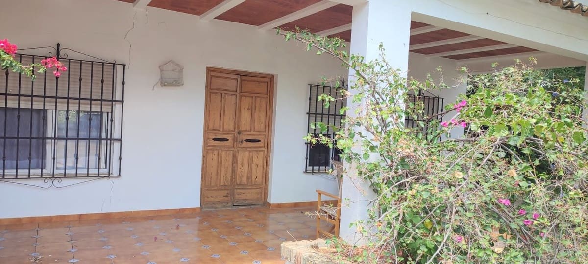 4 bedroom Finca/Country House for sale in Puente Genil with pool garage - € 339,000 (Ref: 10163508)