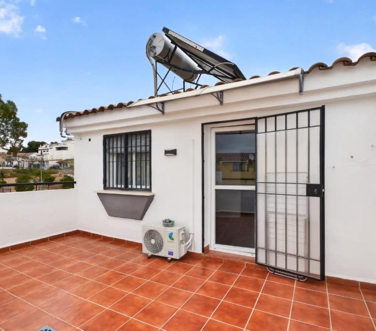 4 quarto Moradia Geminada para venda em Estacion de Cartama com piscina - 380 000 € (Ref: 10163610)