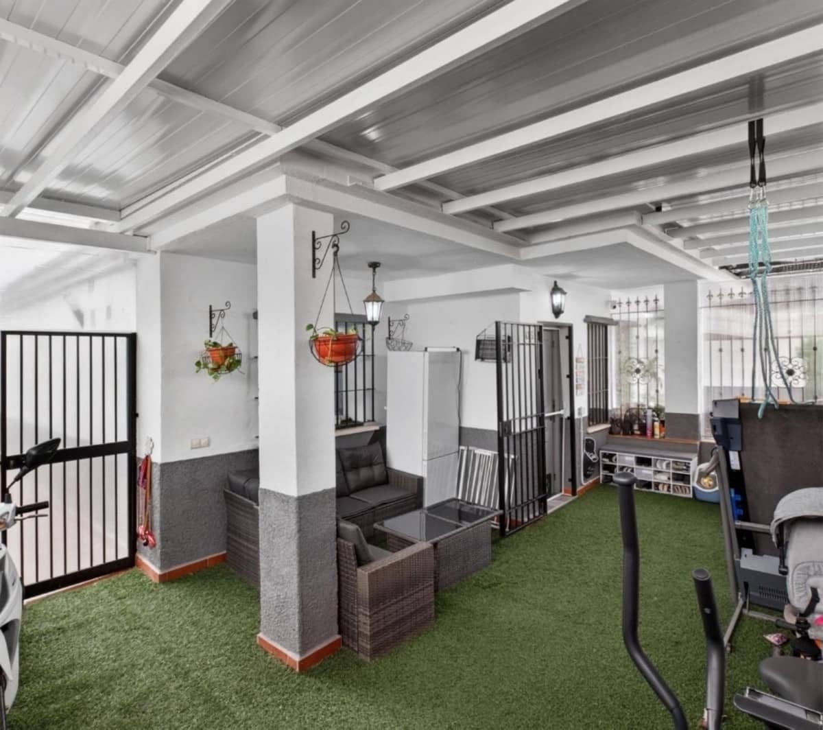 4 quarto Moradia Geminada para venda em Estacion de Cartama com piscina - 380 000 € (Ref: 10163610)