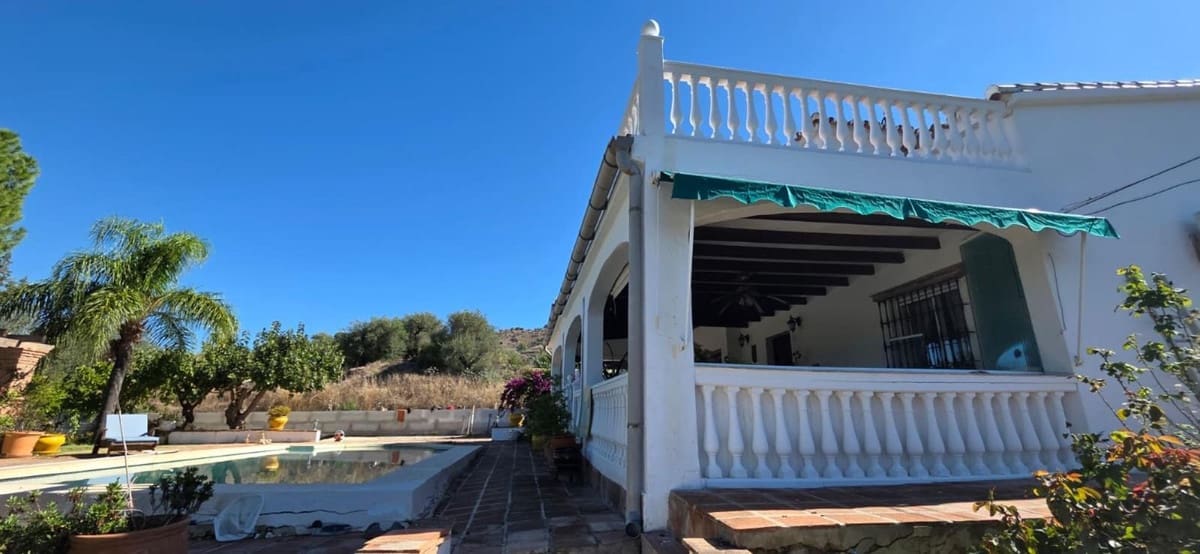 4 Zimmer Gewerbe zu verkaufen in Coin mit Pool Garage - 650.000 € (Ref: 10185932)