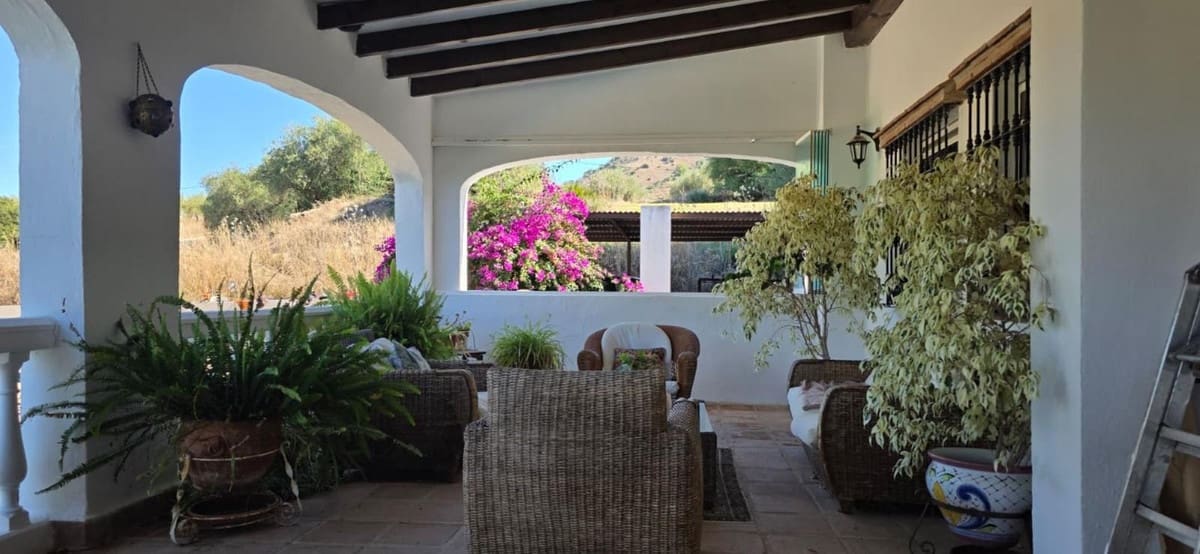 4 Zimmer Gewerbe zu verkaufen in Coin mit Pool Garage - 650.000 € (Ref: 10185932)