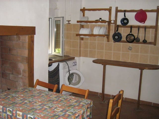 27 bedroom Commercial for sale in Loja with pool - € 1,250,000 (Ref: 4189824)