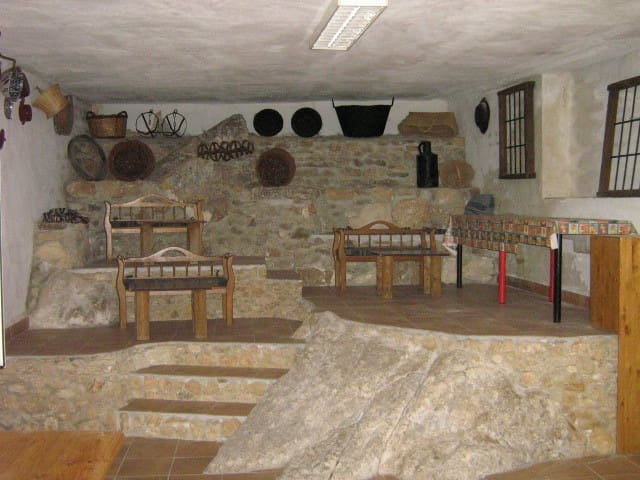 27 soverom Bedrift til salgs i Antequera med svømmebasseng - € 1 250 000 (Ref: 6227911)