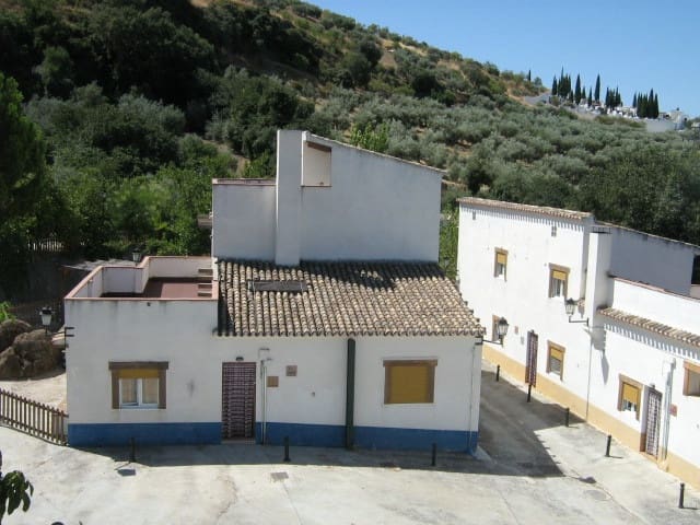 27 soverom Bedrift til salgs i Antequera med svømmebasseng - € 1 250 000 (Ref: 6227911)