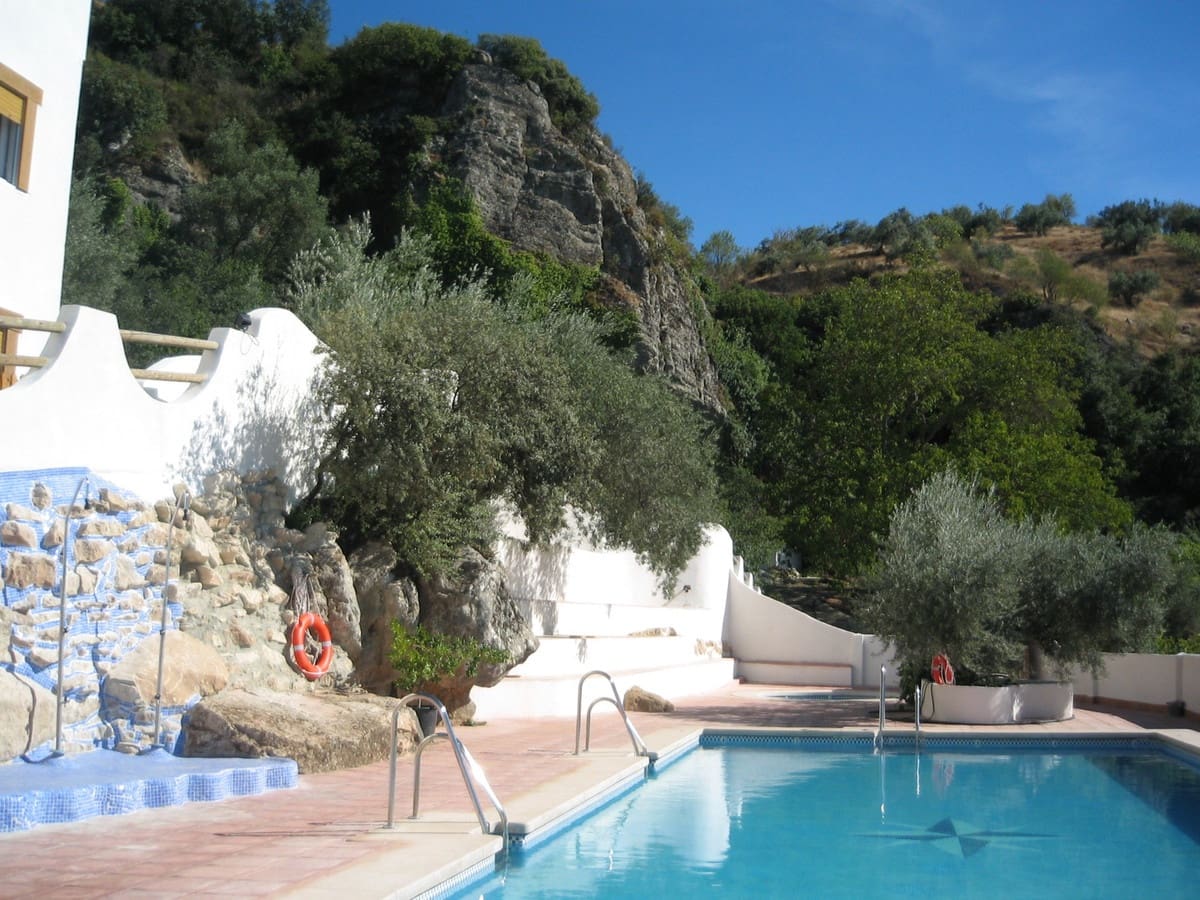 27 soverom Bedrift til salgs i Antequera med svømmebasseng - € 1 250 000 (Ref: 6227911)