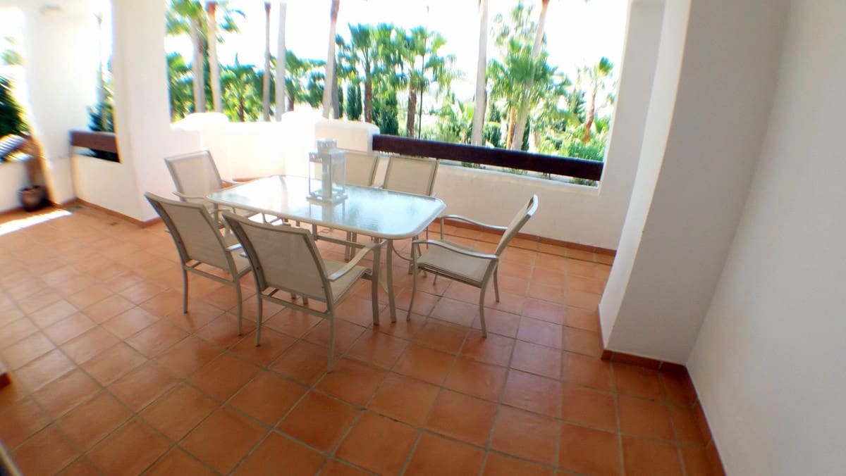 3 soveværelse Lejlighed til salg i Nueva Andalucia med swimmingpool garage - € 745.000 (Ref: 6227931)