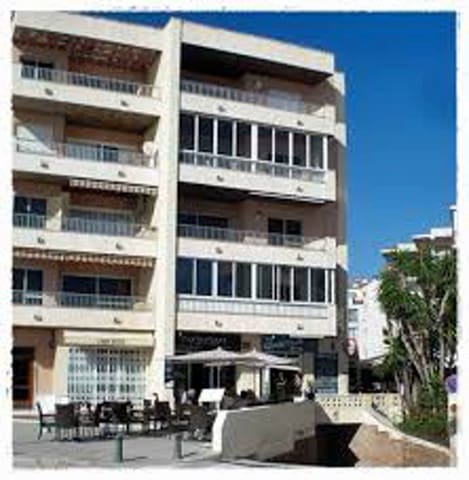 2 Zimmer Apartment zu verkaufen in Mijas Costa, Mijas mit Pool - 250.000 € (Ref: 6227940)