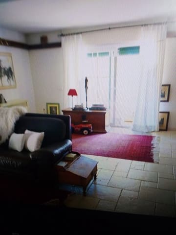 5 Zimmer Villa zu verkaufen in Estepona mit Pool - 1.200.000 € (Ref: 6227969)