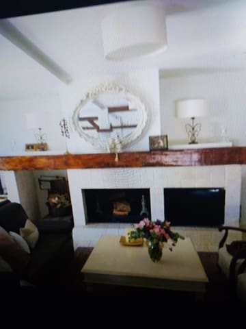 5 Zimmer Villa zu verkaufen in Estepona mit Pool - 1.200.000 € (Ref: 6227969)