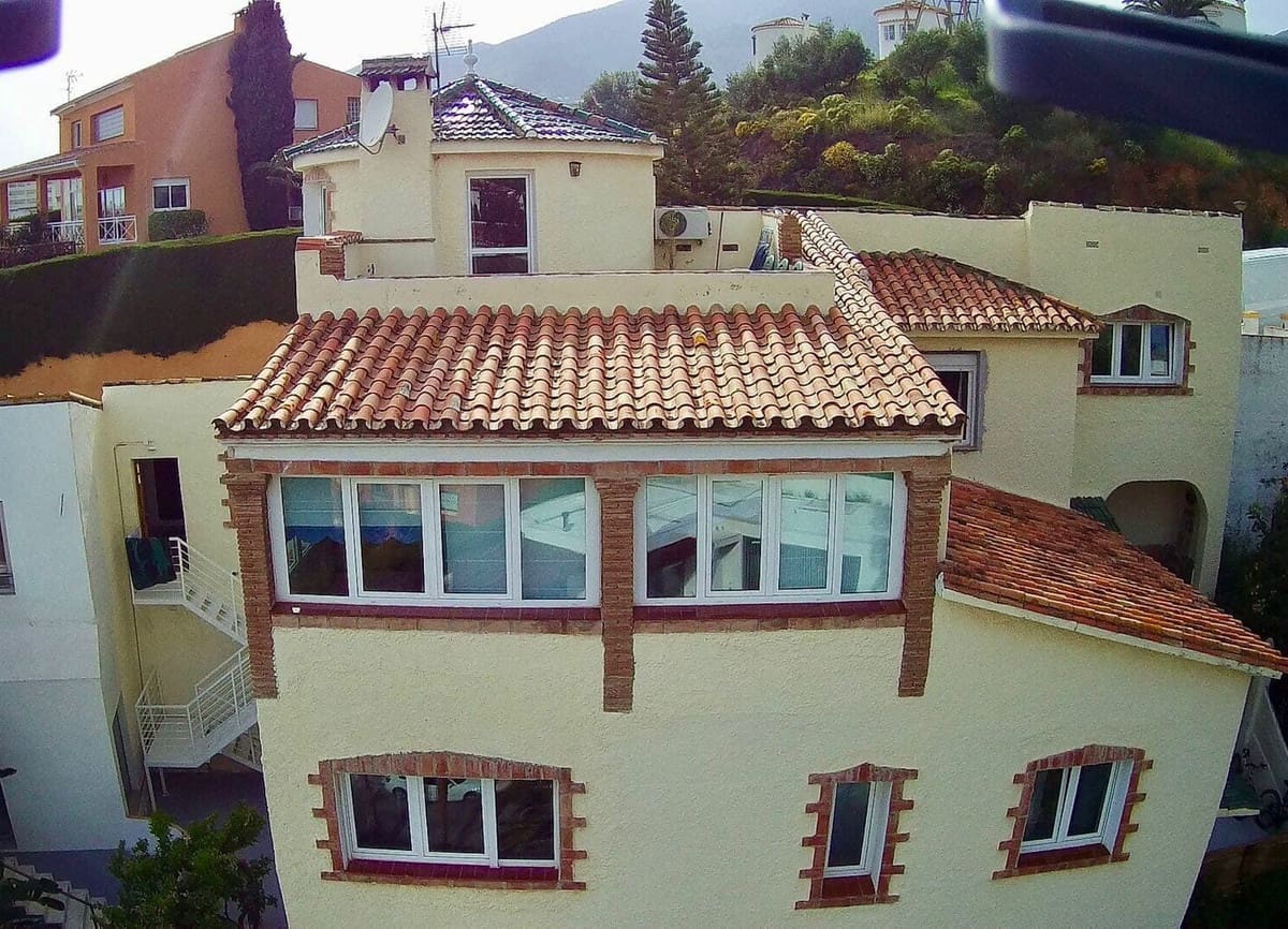 Commercieel te koop in Alhaurin el Grande met zwembad garage - € 250.000 (Ref: 6228018)