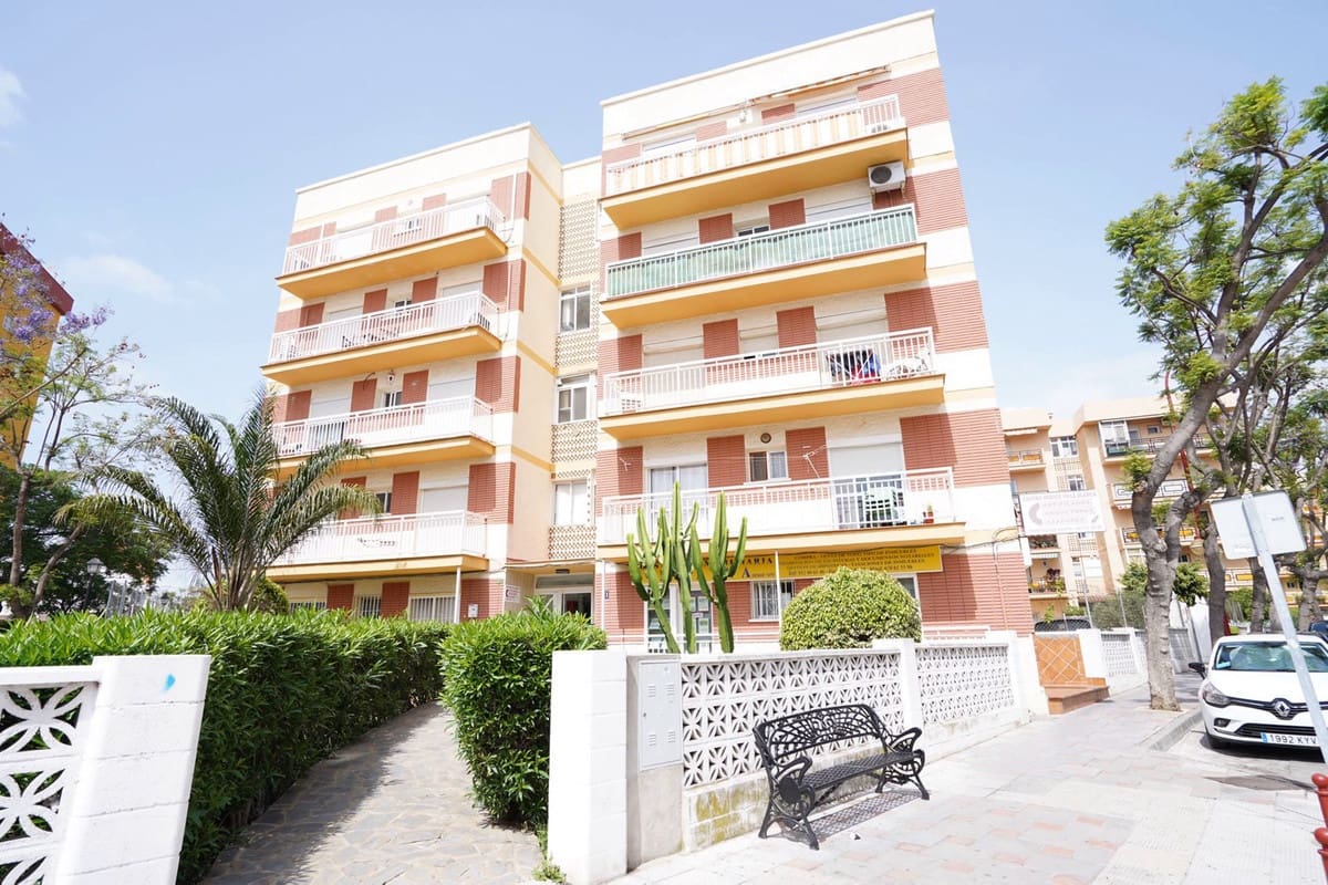 1 bedroom Apartment for sale in Torremolinos with pool - € 200,000 (Ref: 6228023)