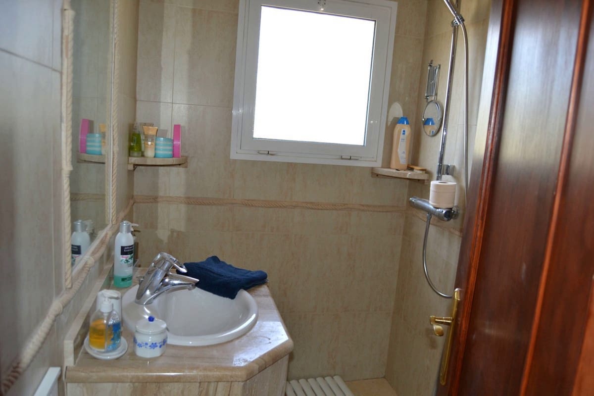 3 sovrum Villa till salu i Tolox med garage - 225 000 € (Ref: 6305670)