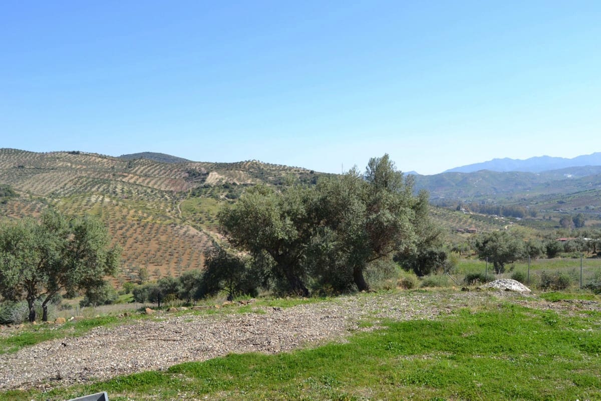 3 sovrum Villa till salu i Tolox med garage - 225 000 € (Ref: 6305670)