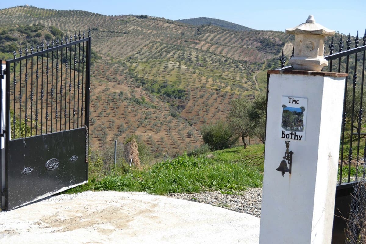 3 sypialnia Willa na sprzedaż w Tolox z garażem - 225 000 € (Ref: 6305670)