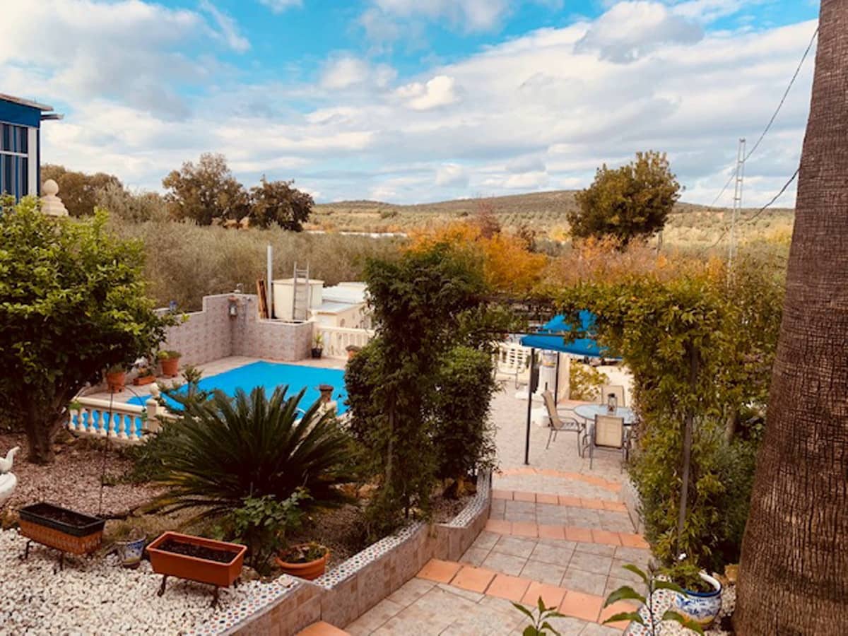 3 chambre Villa/Maison à vendre à Puente Genil avec piscine garage - 160 000 € (Ref: 6564136)