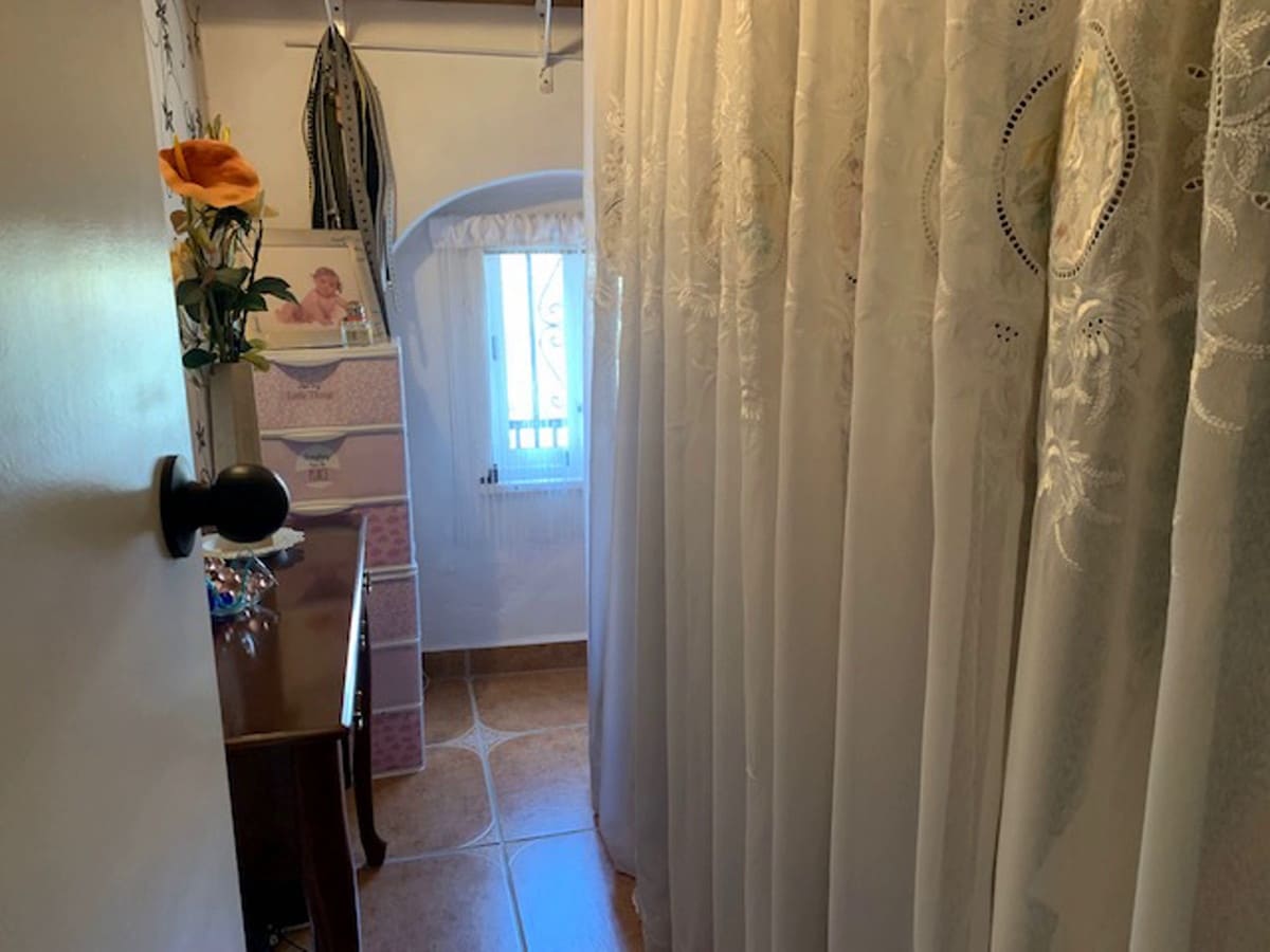 3 soverom Villa til salgs i Puente Genil med svømmebasseng garasje - € 160 000 (Ref: 6564136)