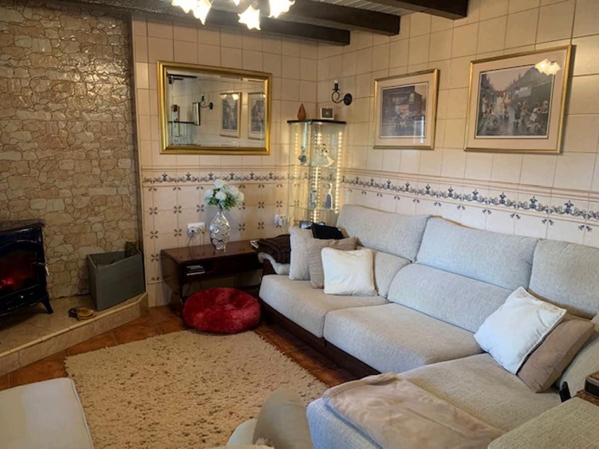 3 Zimmer Villa zu verkaufen in Estepa mit Pool Garage - 170.000 € (Ref: 6586154)