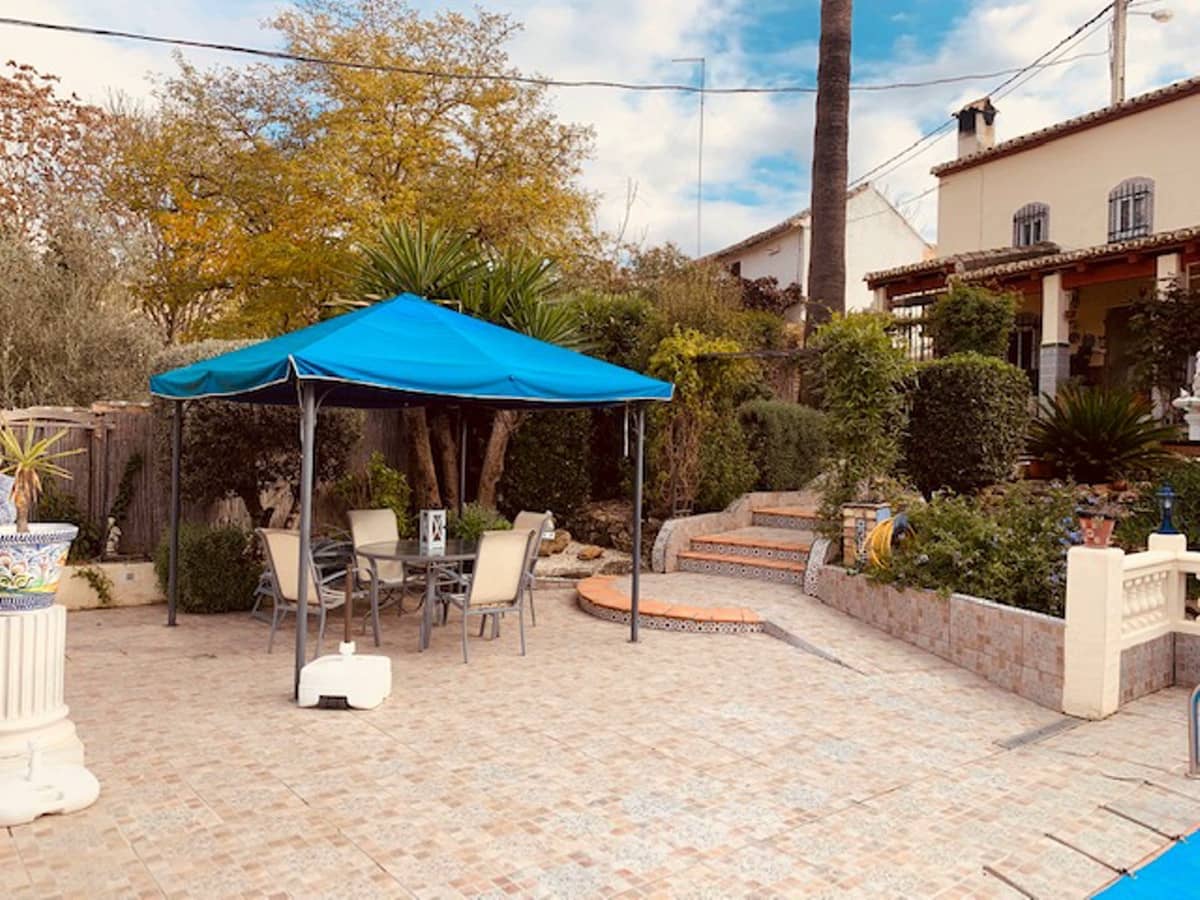 3 Zimmer Villa zu verkaufen in Estepa mit Pool Garage - 170.000 € (Ref: 6586154)