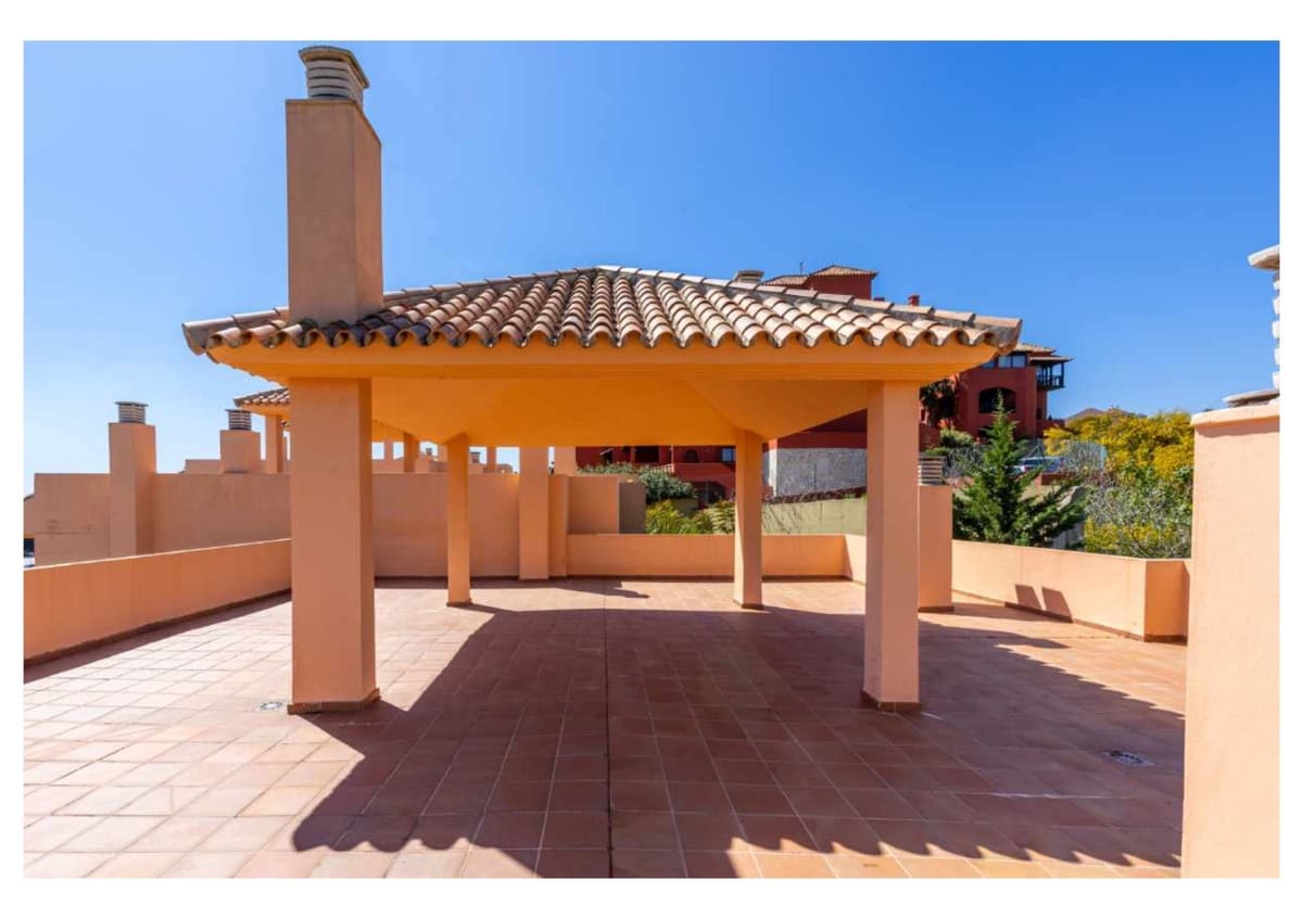 3 slaapkamer Penthouse te koop in Calahonda met zwembad garage - € 589.000 (Ref: 6707699)