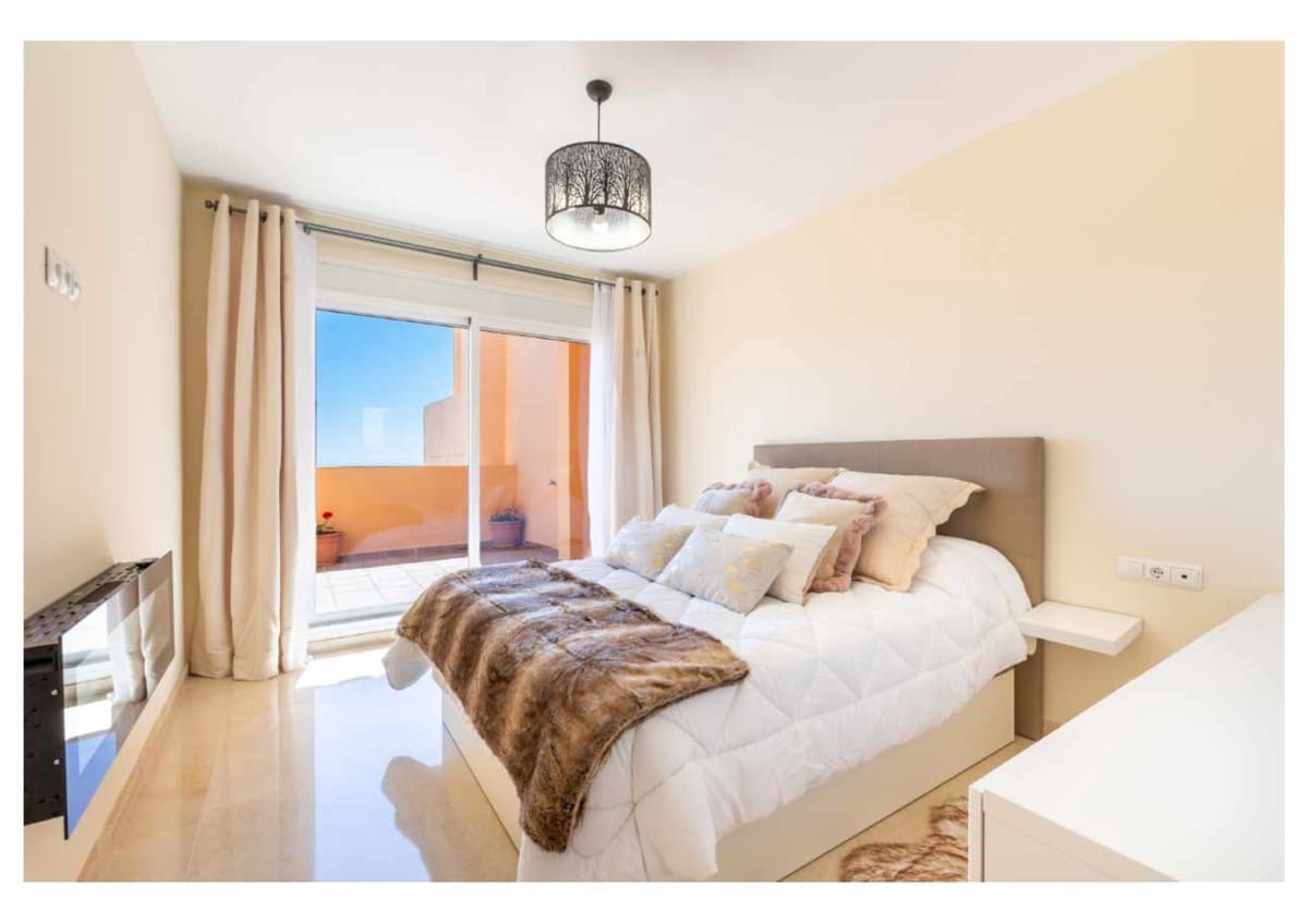 3 slaapkamer Penthouse te koop in Calahonda met zwembad garage - € 589.000 (Ref: 6707699)