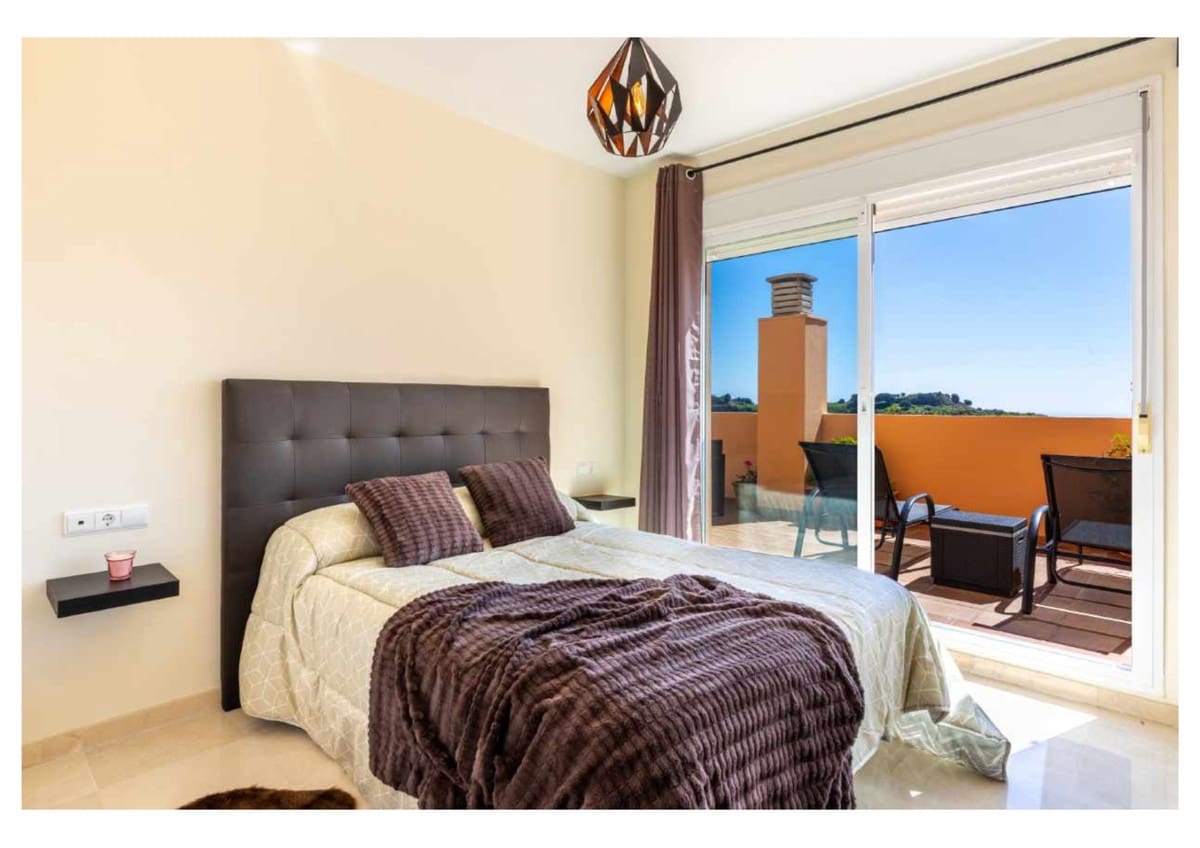 3 slaapkamer Penthouse te koop in Calahonda met zwembad garage - € 589.000 (Ref: 6707699)