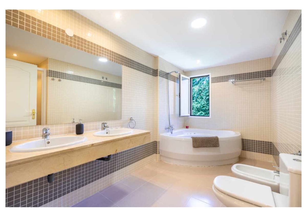 3 slaapkamer Penthouse te koop in Calahonda met zwembad garage - € 589.000 (Ref: 6707699)