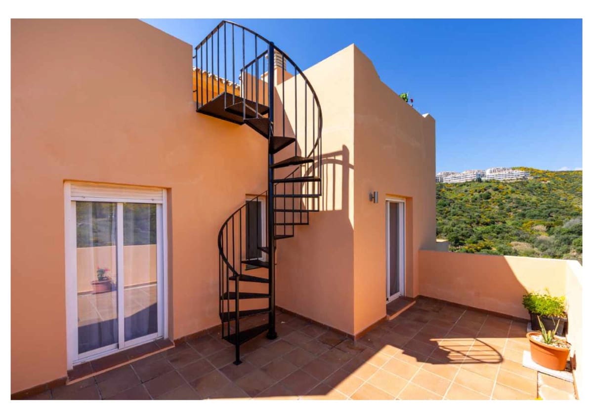 3 slaapkamer Penthouse te koop in Calahonda met zwembad garage - € 589.000 (Ref: 6707699)