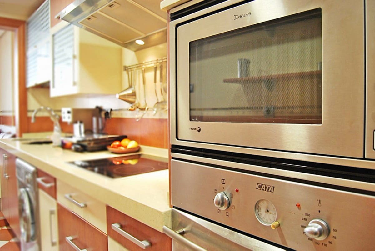 3 bedroom Apartment for sale in Fuengirola with garage - € 685,000 (Ref: 6758251)