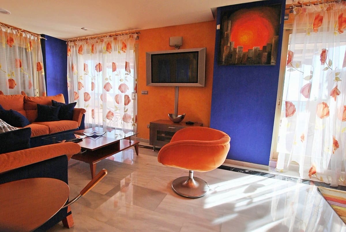 3 bedroom Apartment for sale in Fuengirola with garage - € 685,000 (Ref: 6758251)