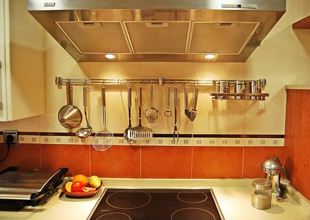 3 bedroom Apartment for sale in Fuengirola with garage - € 685,000 (Ref: 6758251)
