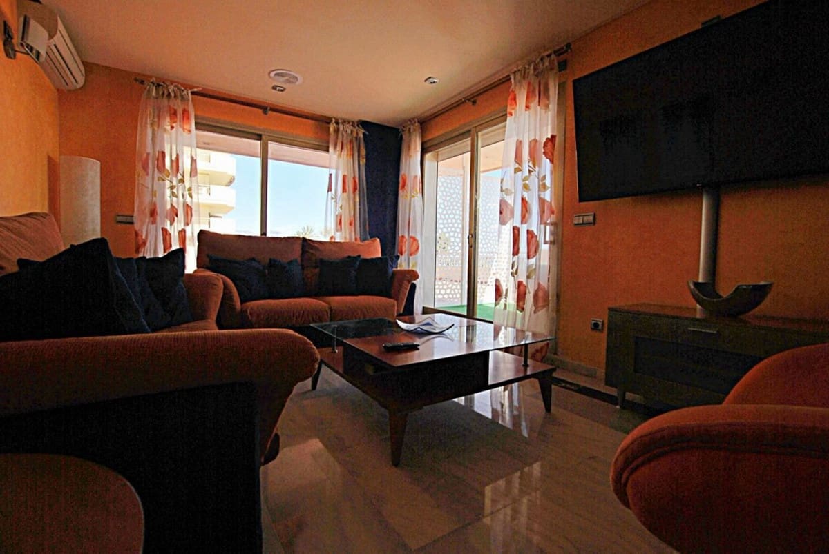 3 bedroom Apartment for sale in Fuengirola with garage - € 685,000 (Ref: 6758251)