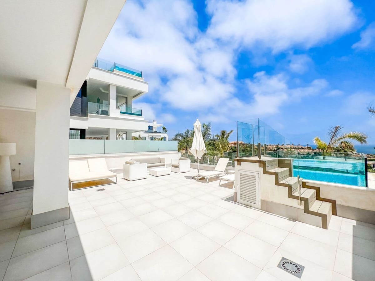 2 slaapkamer Appartement te koop in Mijas Costa met zwembad garage - € 549.000 (Ref: 6960774)