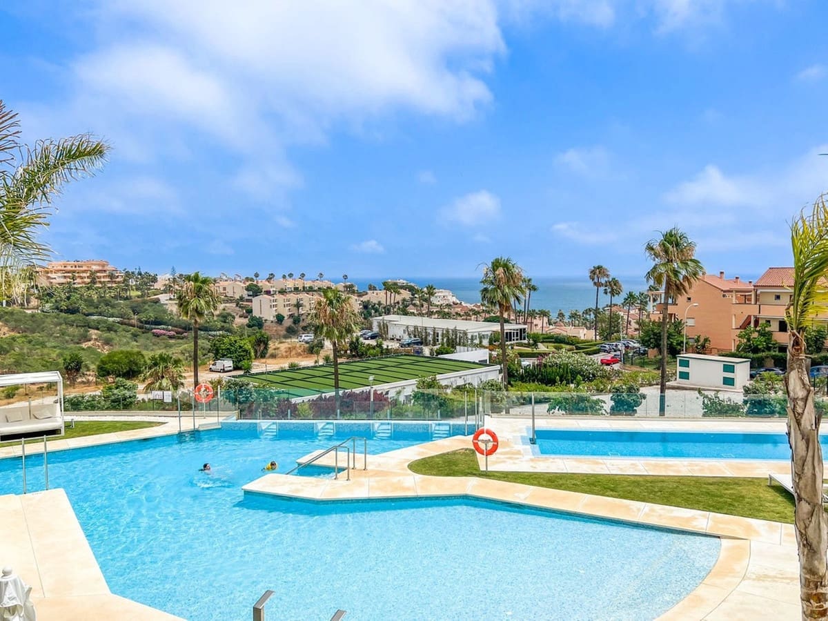 2 sypialnia Apartament na sprzedaż w Mijas Costa z basenem garażem - 549 000 € (Ref: 6960774)