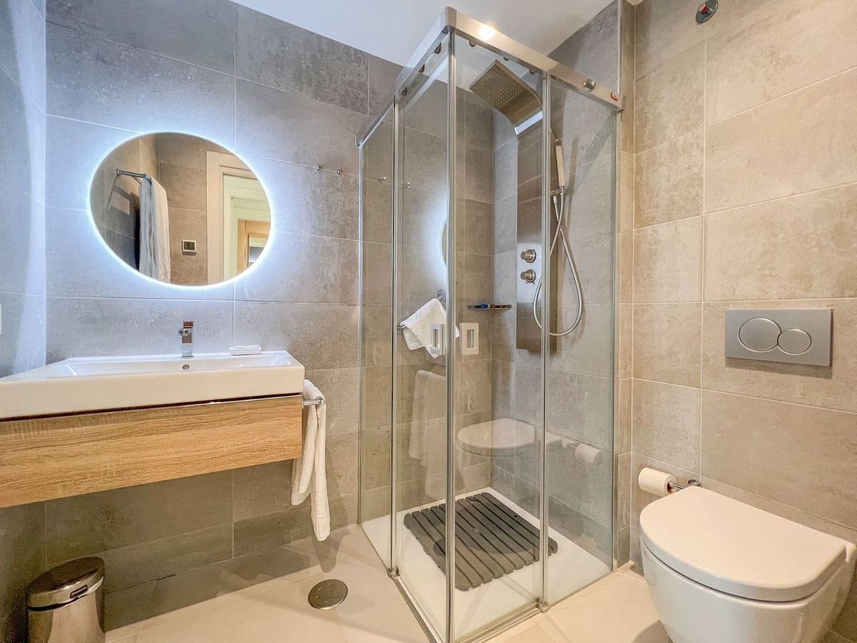 2 sypialnia Apartament na sprzedaż w Mijas Costa z basenem garażem - 549 000 € (Ref: 6960774)