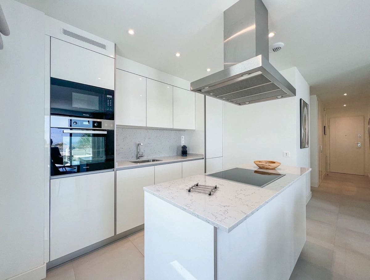 2 sypialnia Apartament na sprzedaż w Mijas Costa z basenem garażem - 549 000 € (Ref: 6960774)