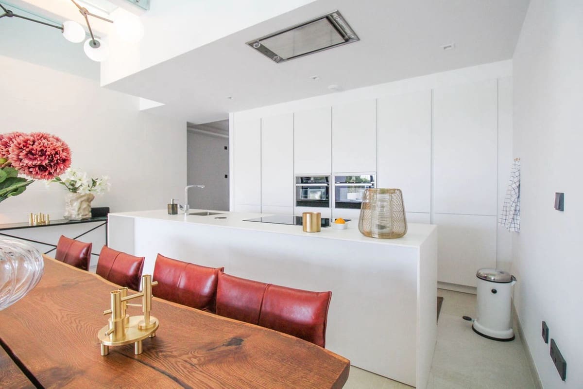 Casa de 5 habitaciones en Estepona en venta con piscina garaje - 2.000.000 € (Ref: 6980243)