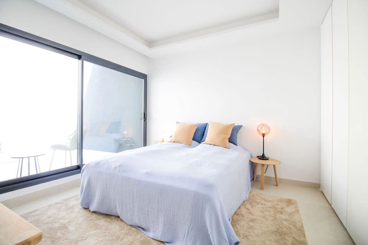 5 soveværelse Byhus til salg i Estepona med swimmingpool garage - € 2.000.000 (Ref: 6980243)
