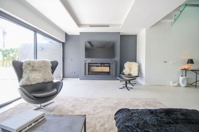 5 sovrum Hus till salu i Estepona med pool garage - 2 000 000 € (Ref: 6980243)