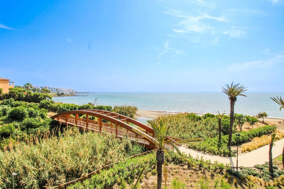 5 soveværelse Byhus til salg i Estepona med swimmingpool garage - € 2.000.000 (Ref: 6980243)